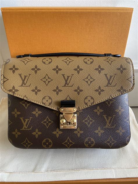 lv pochette metis reverse price|pochette louis vuitton.